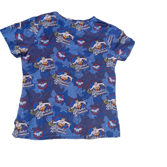 Wonder woman blue scrub top size small - Picture 9 of 10